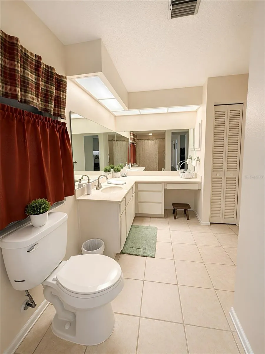 4227 CONRAD ROAD Venice, FL 34293