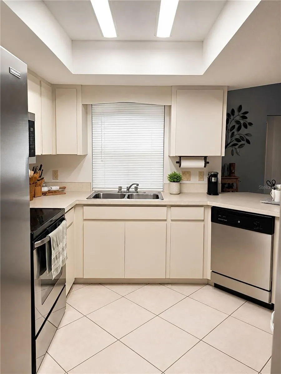 4227 CONRAD ROAD Venice, FL 34293