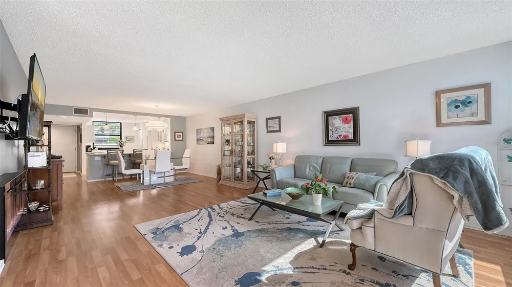666 WOODLAWN DRIVE #666 Bradenton, FL 34210