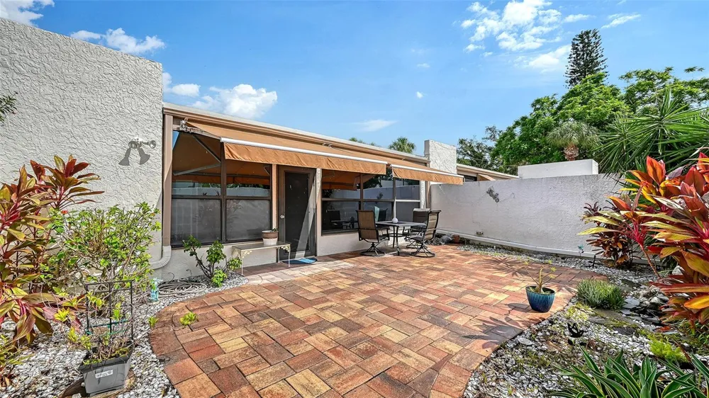 666 WOODLAWN DRIVE #666 Bradenton, FL 34210