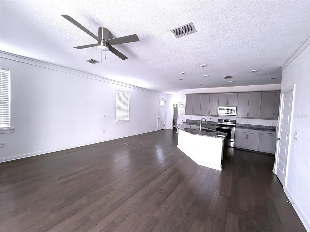 4201 W GRAY STREET #1 Tampa, FL 33609