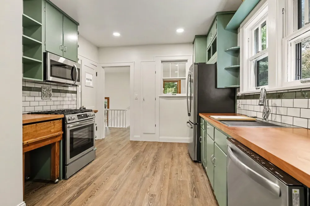 308 S Barker Street New Buffalo City, MI 49117