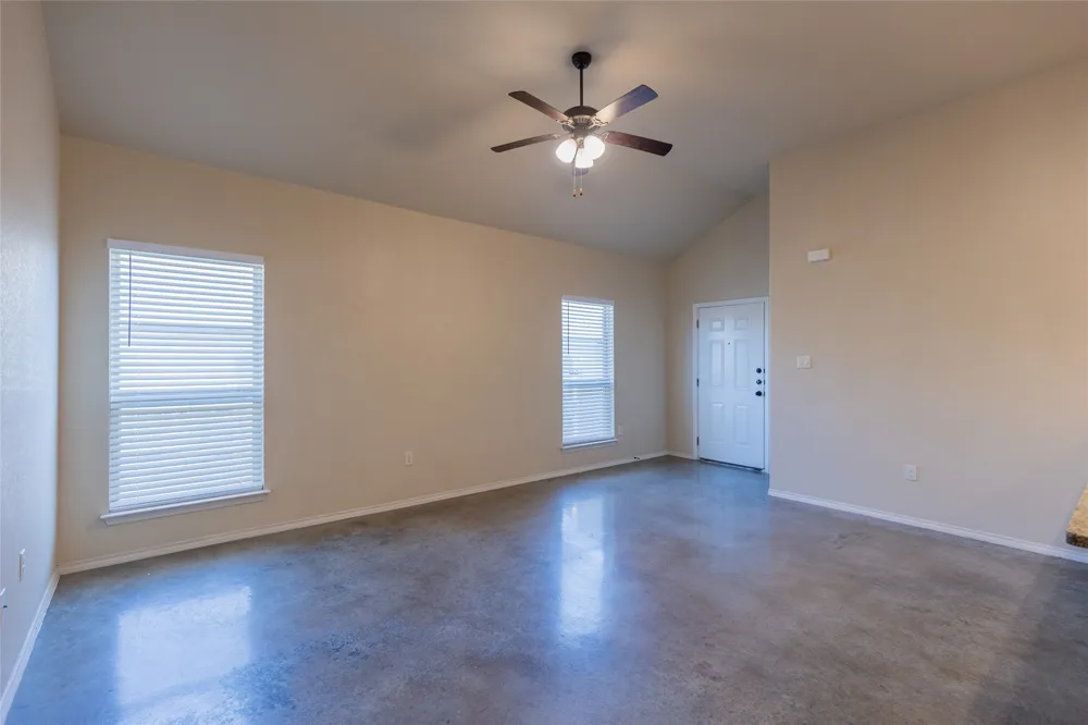 271 Joanne Loop Loop #B Buda, TX 78610