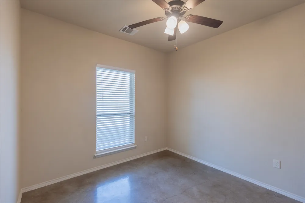 271 Joanne Loop Loop #B Buda, TX 78610