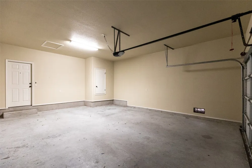 271 Joanne Loop Loop #B Buda, TX 78610