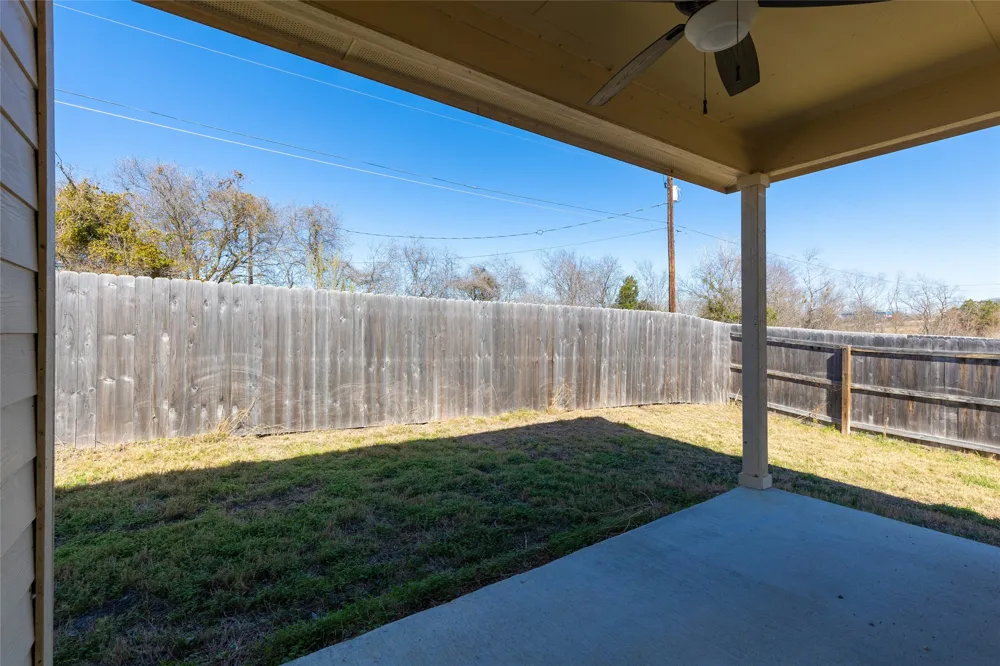 271 Joanne Loop Loop #B Buda, TX 78610