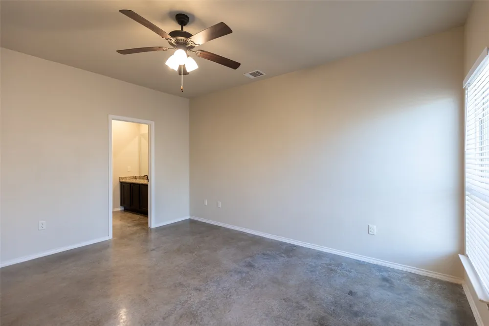 271 Joanne Loop Loop #B Buda, TX 78610