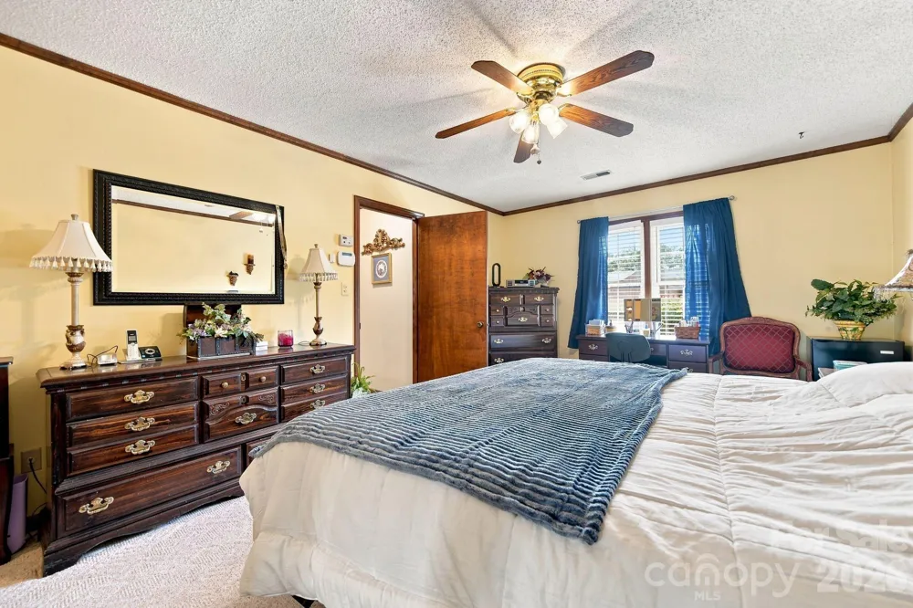 2325 Winterfield Drive Gastonia, NC 28056