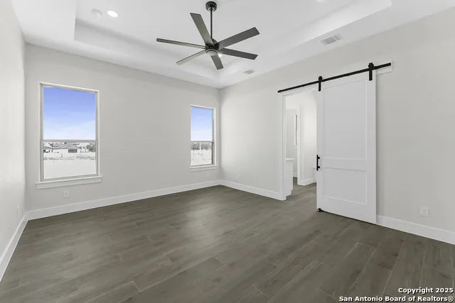 104 Estates La Vernia, TX 78121