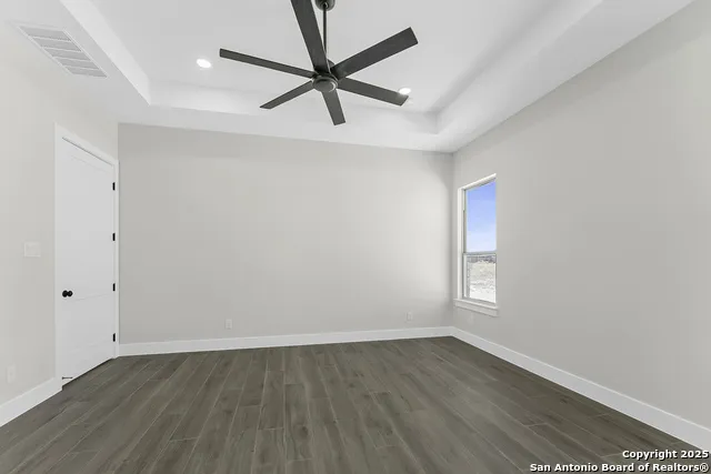 104 Estates La Vernia, TX 78121