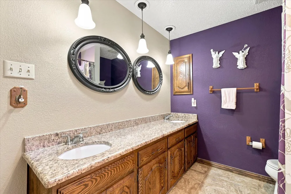 914 Reno Street Lewisville, TX 75077