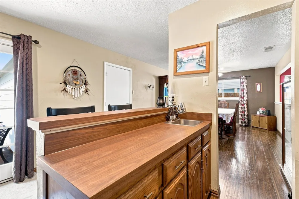 914 Reno Street Lewisville, TX 75077