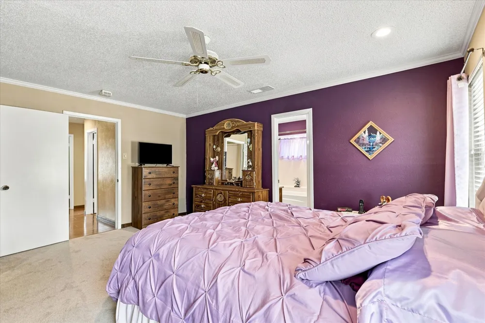 914 Reno Street Lewisville, TX 75077