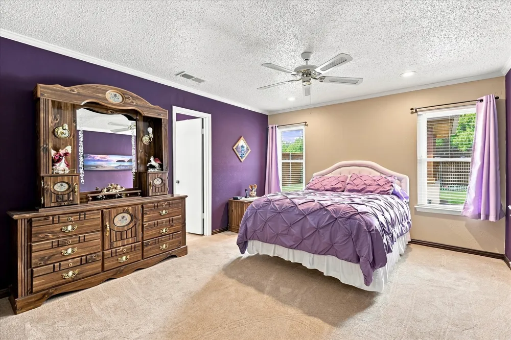 914 Reno Street Lewisville, TX 75077