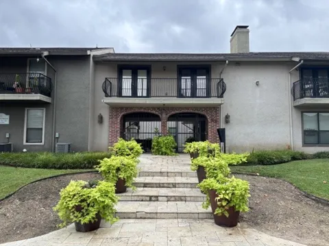 5806 Birchbrook Drive #106