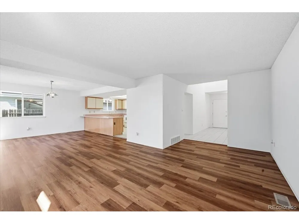 1519 Sausalito Drive Colorado Springs, CO 80907