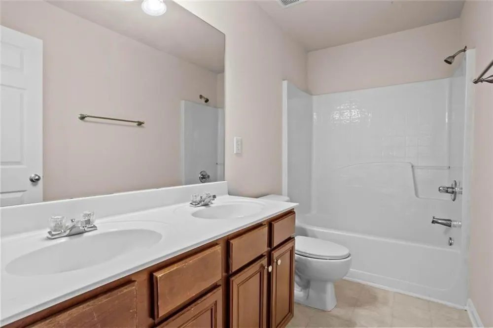 5886 Buckner Creek Drive SE Mableton, GA 30126
