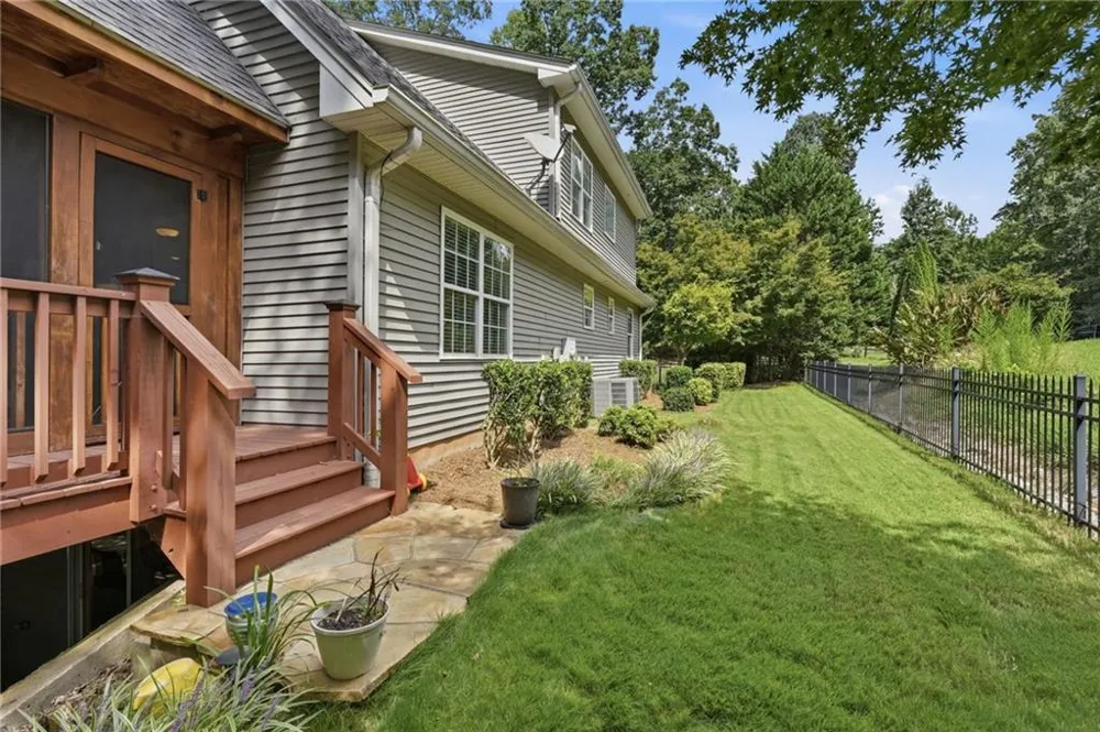 3056 Clear Cove Way Gainesville, GA 30506