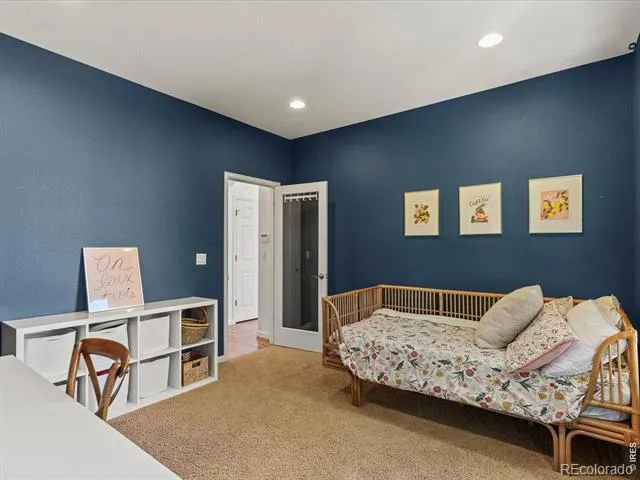 2215 Creekside Drive Longmont, CO 80504