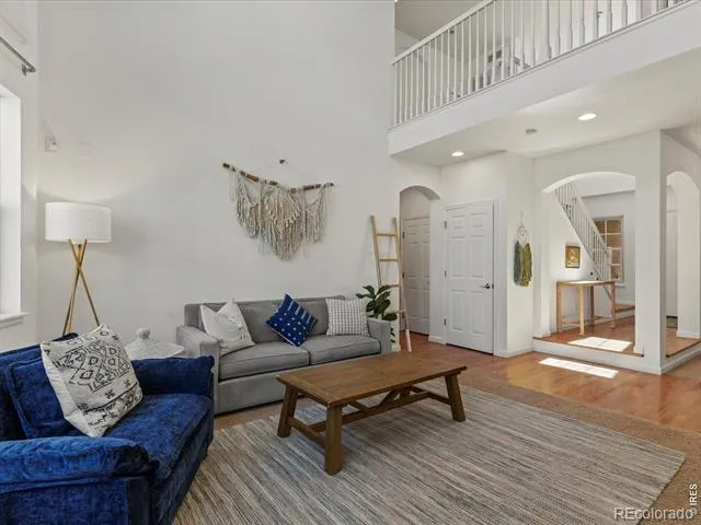 2215 Creekside Drive Longmont, CO 80504