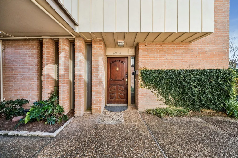 6304 Crab Orchard Road #6304 Houston, TX 77057