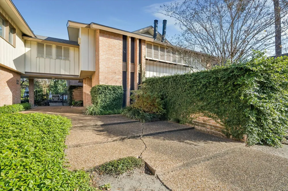 6304 Crab Orchard Road #6304 Houston, TX 77057