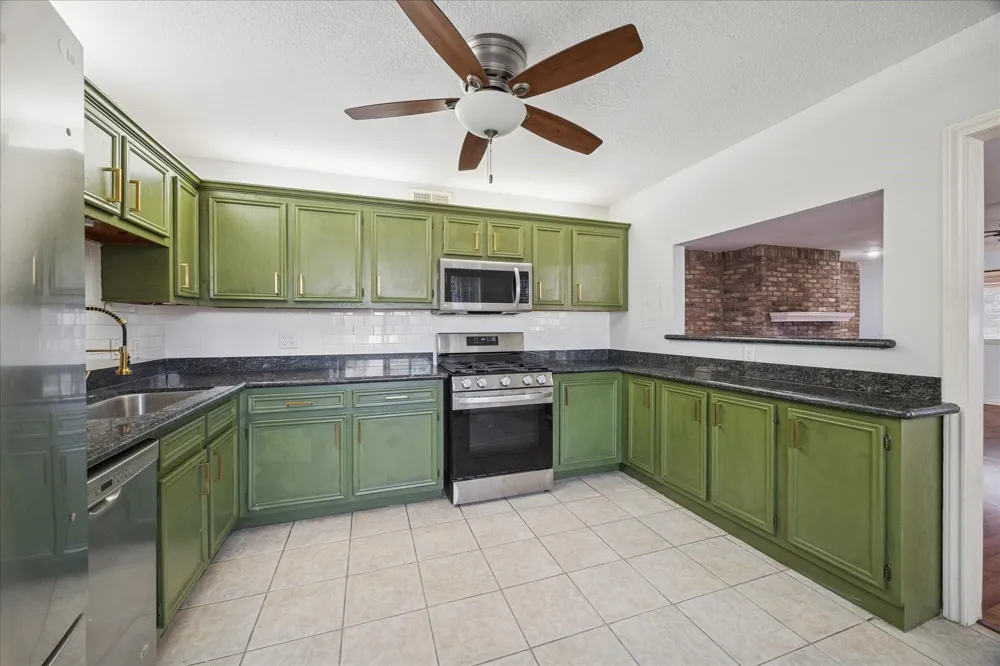 6304 Crab Orchard Road #6304 Houston, TX 77057