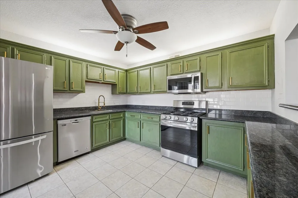 6304 Crab Orchard Road #6304 Houston, TX 77057