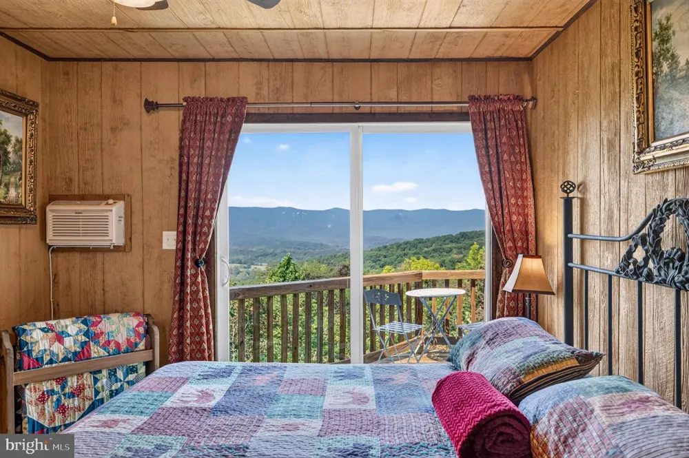 631 OVERLOOK DRIVE Rileyville, VA 22650
