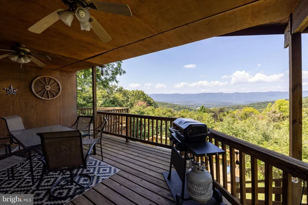 631 OVERLOOK DRIVE Rileyville, VA 22650