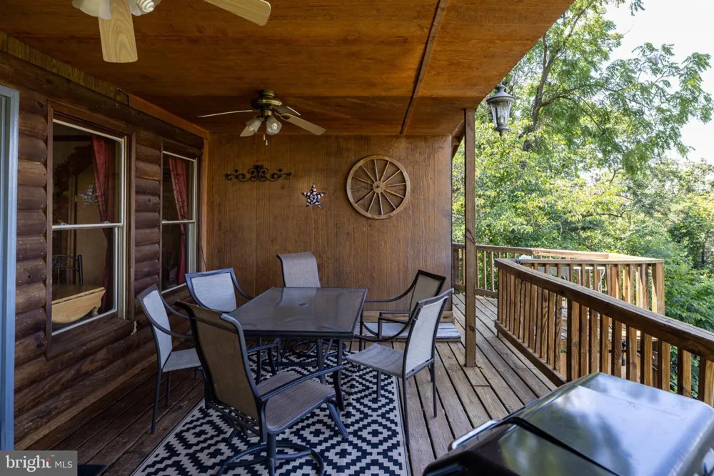 631 OVERLOOK DRIVE Rileyville, VA 22650