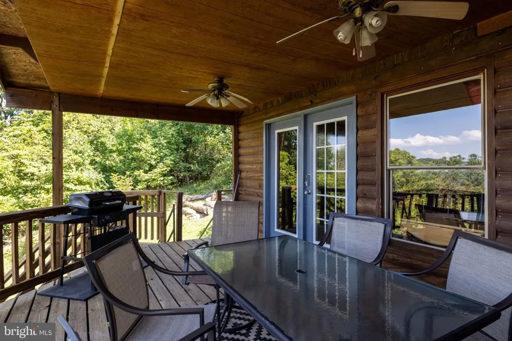 631 OVERLOOK DRIVE Rileyville, VA 22650