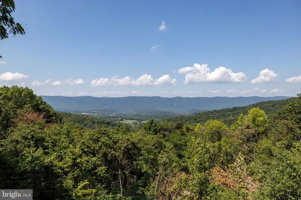 631 OVERLOOK DRIVE Rileyville, VA 22650
