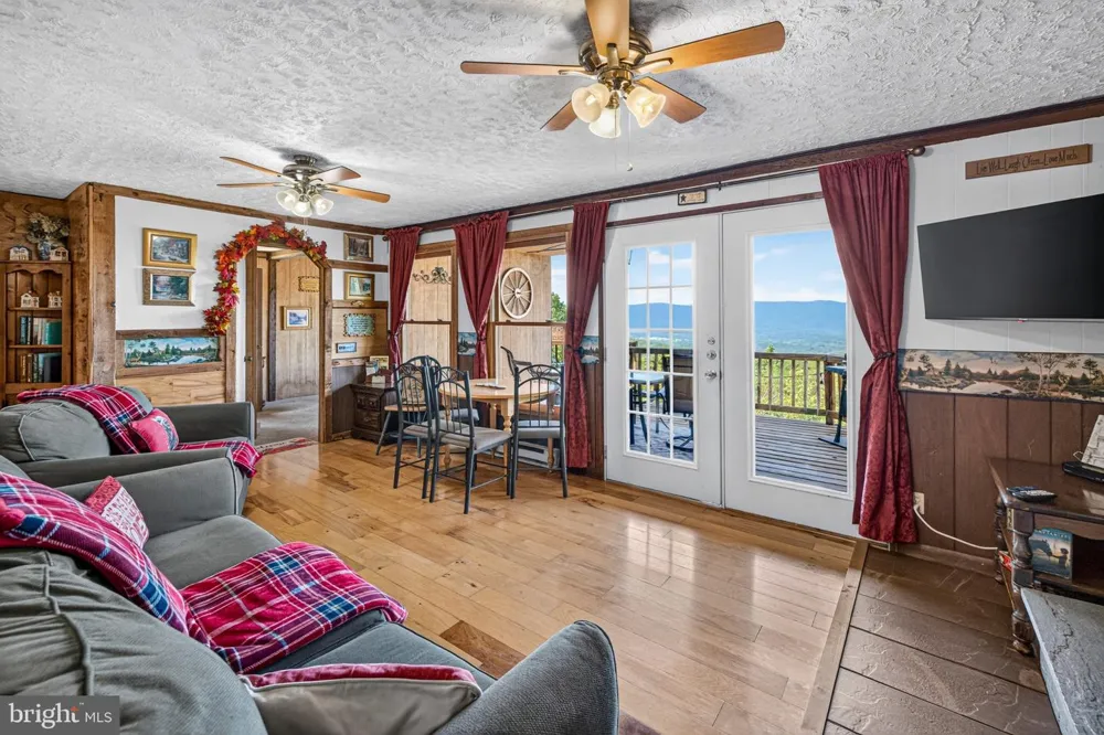 631 OVERLOOK DRIVE Rileyville, VA 22650