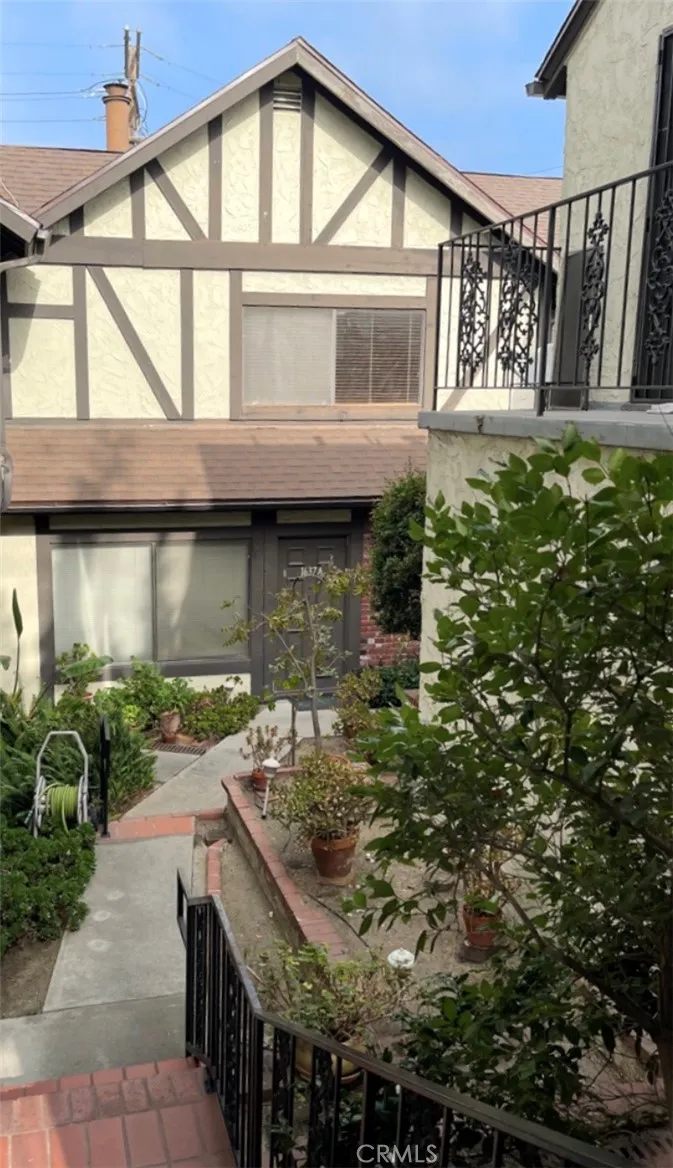 1637 Verdugo Road Glendale, CA 91208