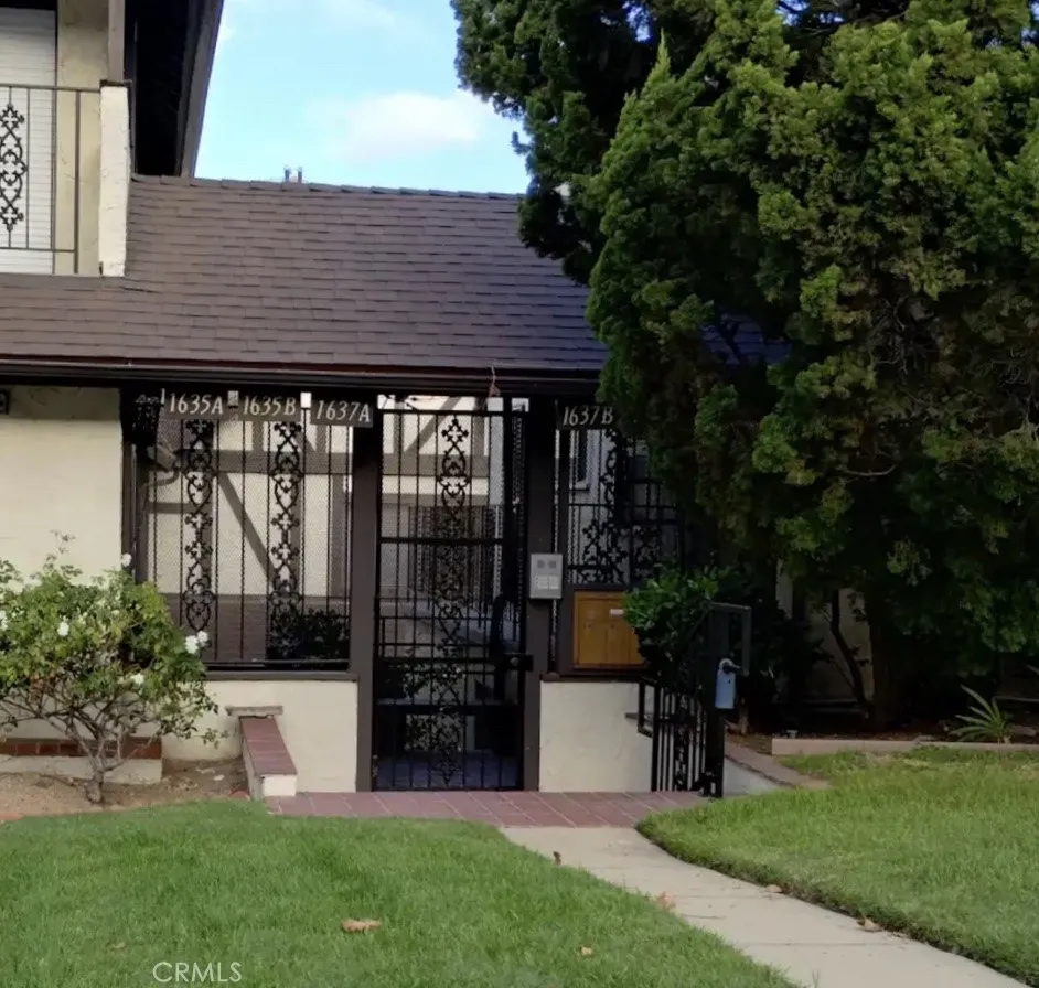 1637 Verdugo Road Glendale, CA 91208