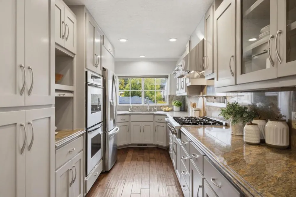 435 Madison Avenue San Bruno, CA 94066