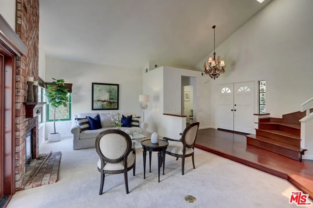 12419 Willow Hill Drive Moorpark, CA 93021