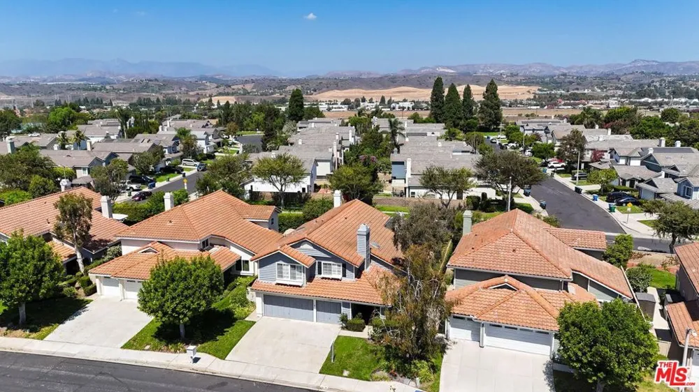 12419 Willow Hill Drive Moorpark, CA 93021