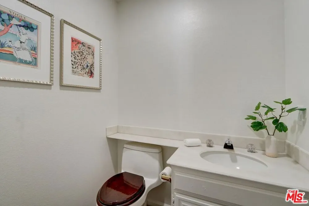 12419 Willow Hill Drive Moorpark, CA 93021