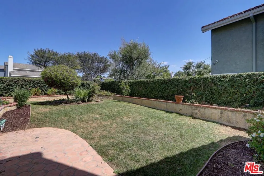 12419 Willow Hill Drive Moorpark, CA 93021