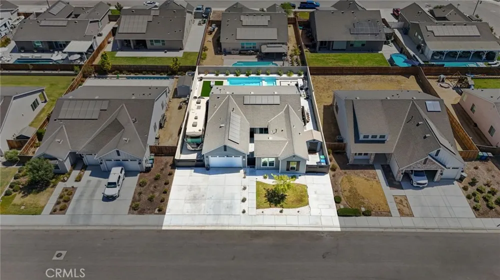 3204 Blue Creek Shafter, CA 93263