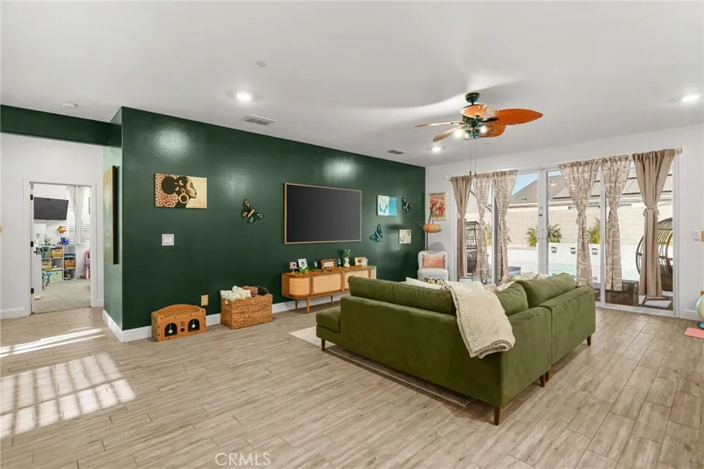 3204 Blue Creek Shafter, CA 93263