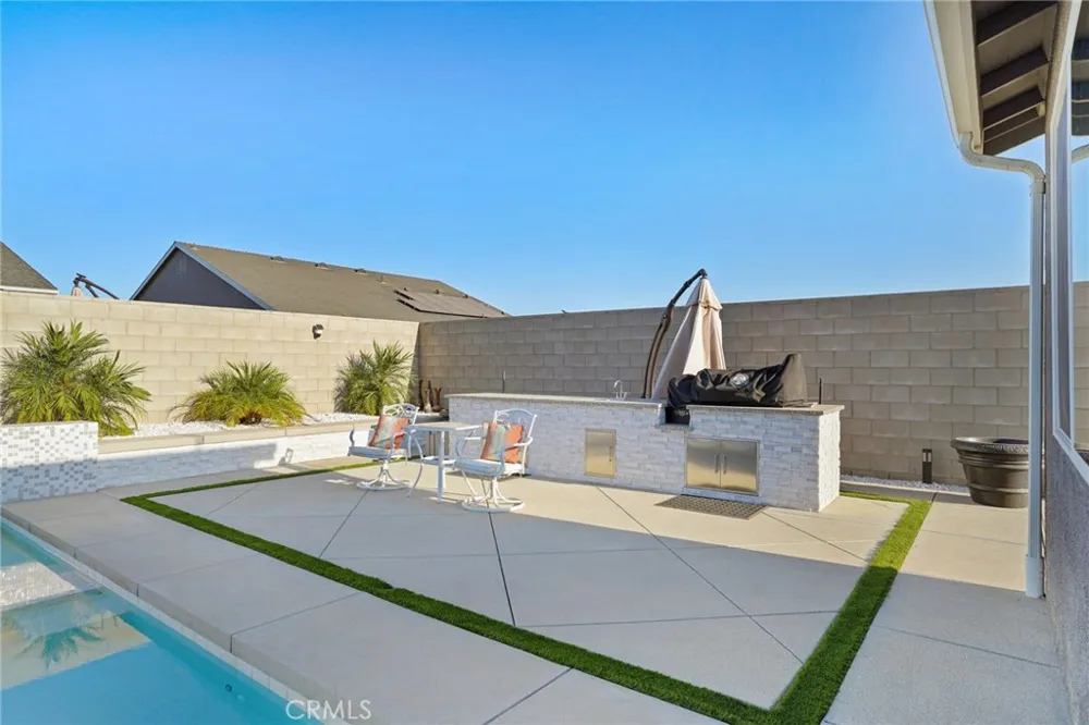3204 Blue Creek Shafter, CA 93263