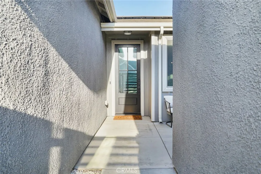 3204 Blue Creek Shafter, CA 93263