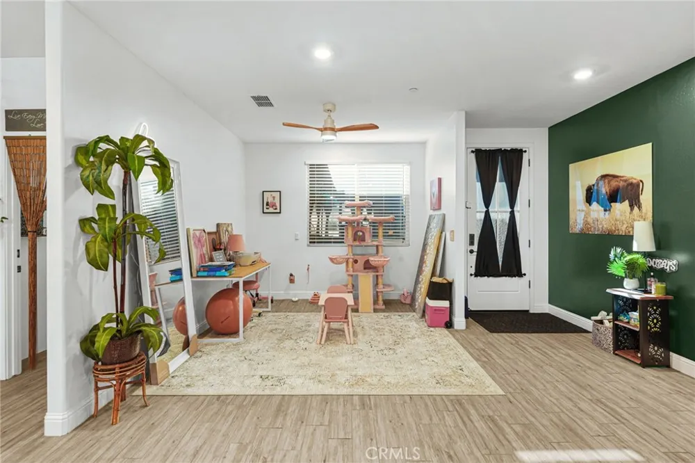 3204 Blue Creek Shafter, CA 93263