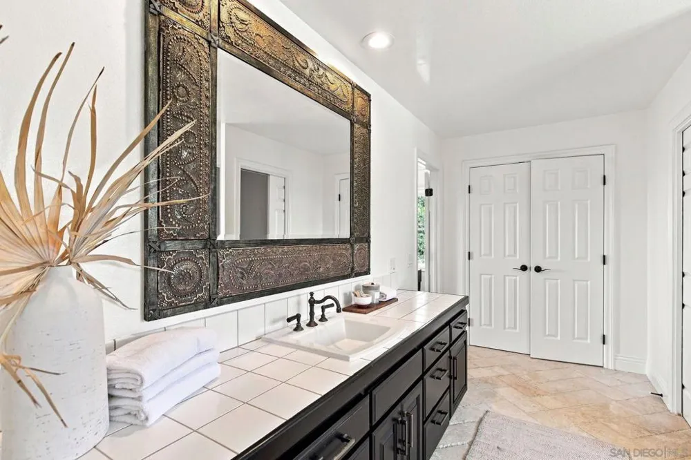 2613 Sunset Hills Escondido, CA 92025