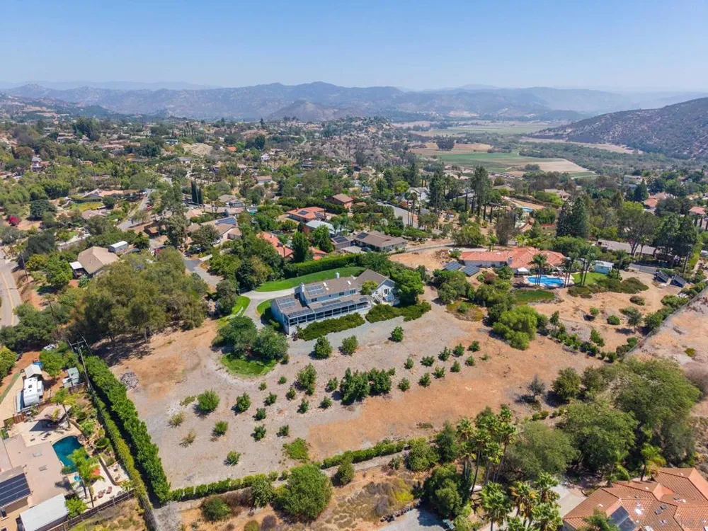 2613 Sunset Hills Escondido, CA 92025