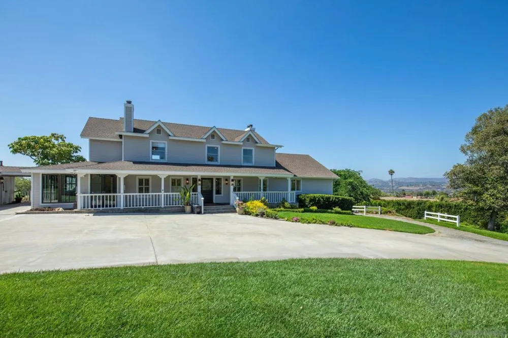 2613 Sunset Hills Escondido, CA 92025