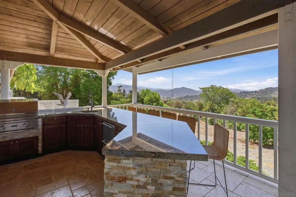 2613 Sunset Hills Escondido, CA 92025